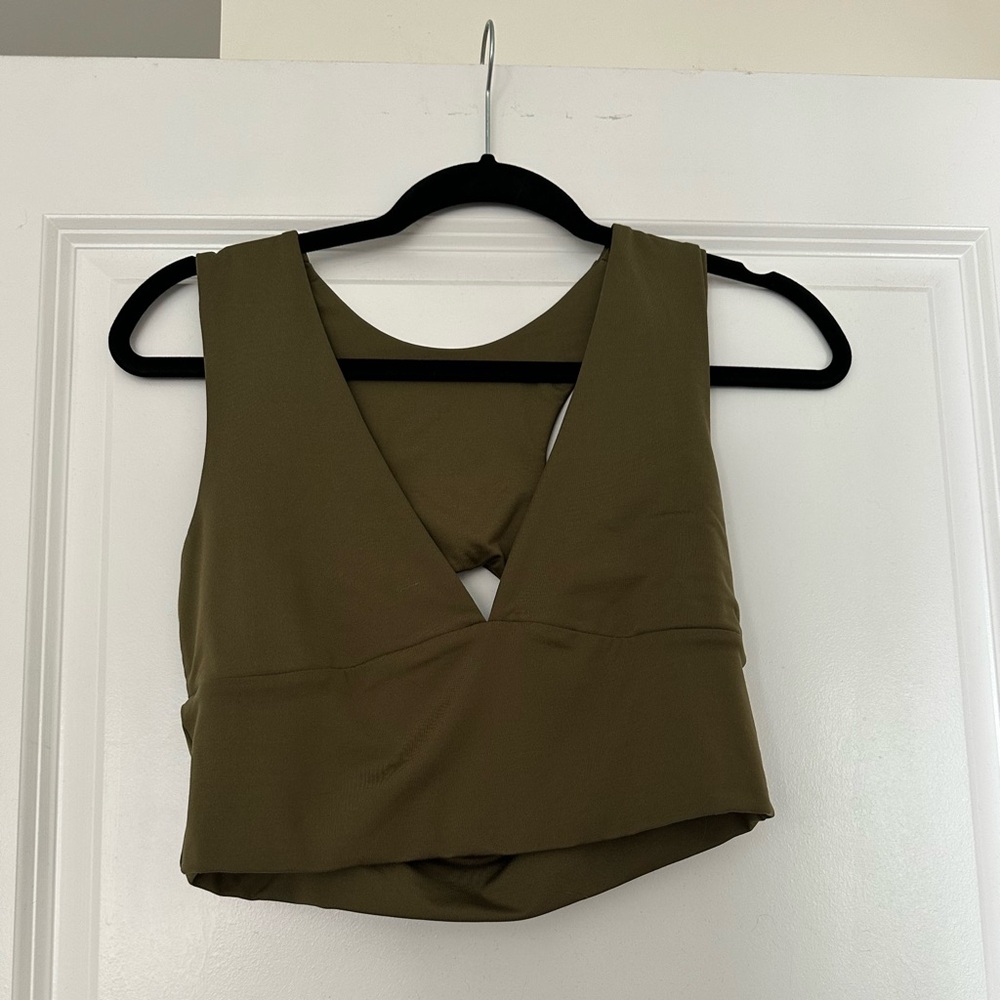 Size L green V neck crop top